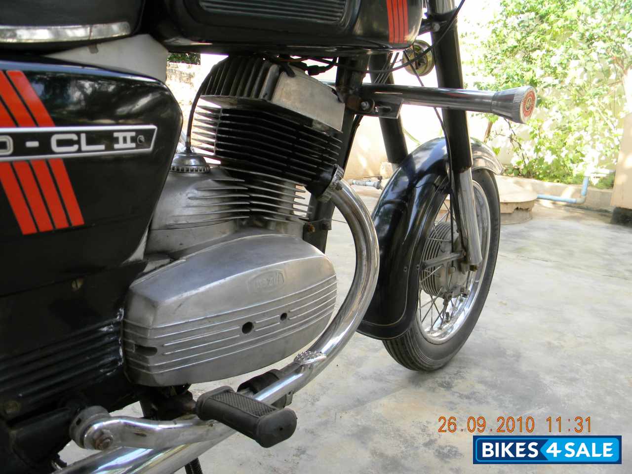Black Ideal Jawa Yezdi CL II