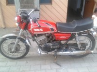 Red Yamaha RD 350
