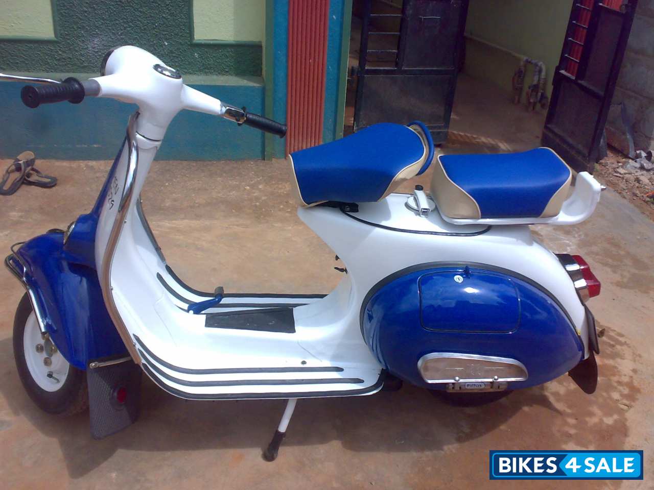 Used 1977 model Vintage Scooter for sale in Bangalore. ID 37389. White