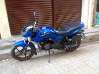 Blue Bajaj XCD 125 DTS-Si