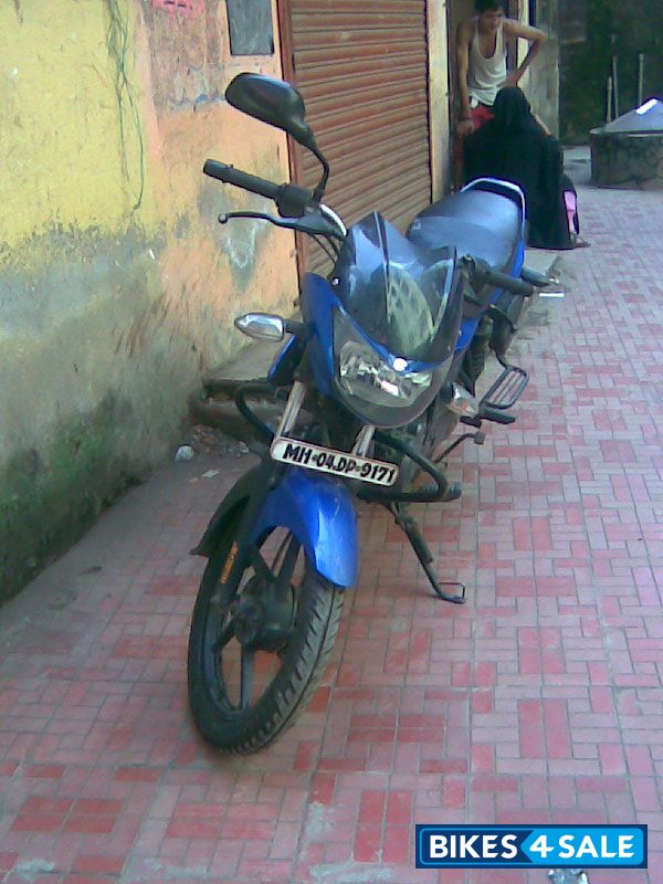 Blue Bajaj XCD 125 DTS-Si Blue Bajaj XCD 125 DTS-Si