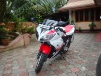 White & Red,limited Edition Yamaha YZF R15