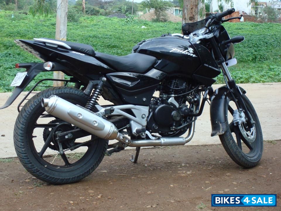 black Bajaj Pulsar 200 DTSi black Bajaj Pulsar 200 DTSi
