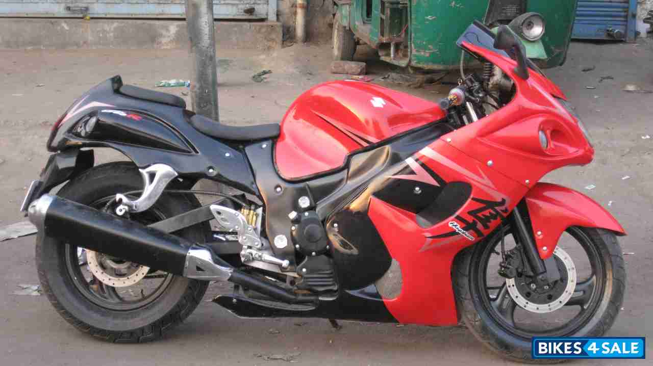 Red / Black Hero CBZ