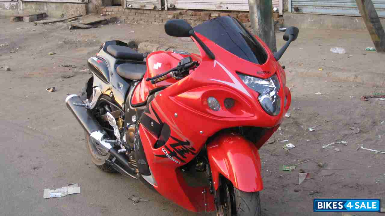 Red / Black Hero CBZ Red / Black Hero CBZ