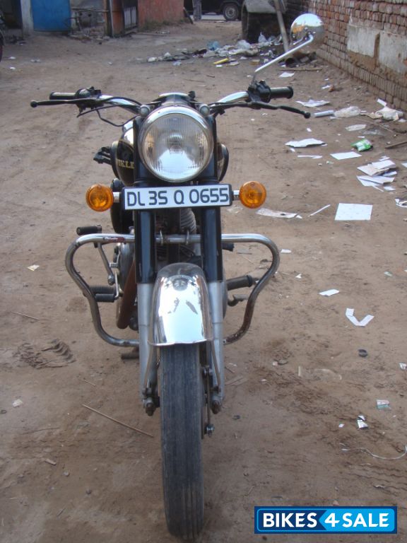 Black/chrome Royal Enfield Bullet Machismo 350 Old Black/chrome Royal Enfield Bullet Machismo 350 Old