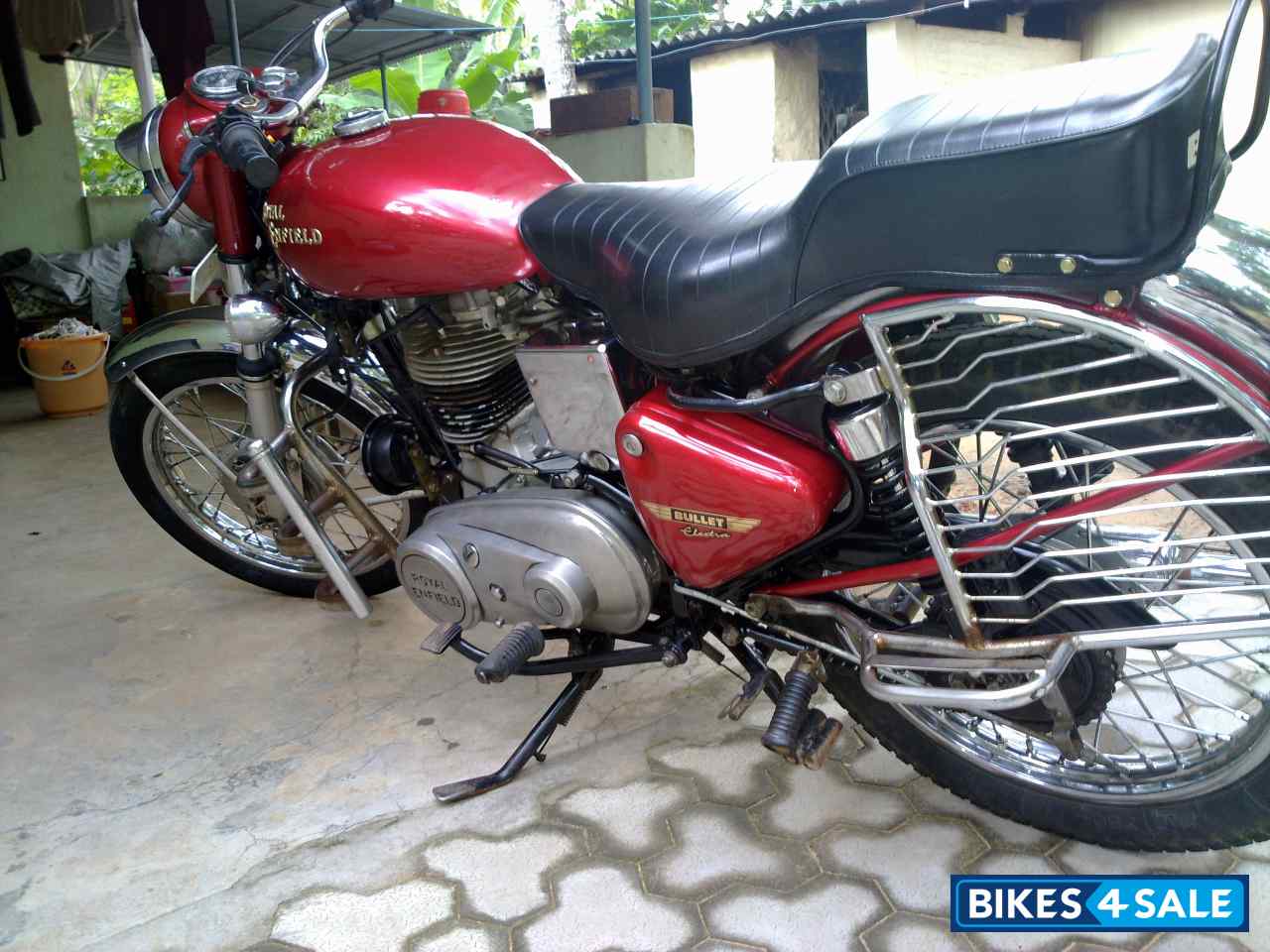 Red Royal Enfield Bullet Electra Red Royal Enfield Bullet Electra