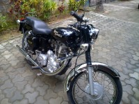Black Royal Enfield Bullet Machismo A350