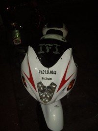 White Bajaj Pulsar 150 DTSi