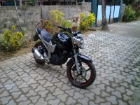 Black Yamaha FZ16