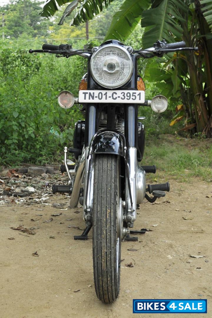 Black Royal Enfield Bullet Standard 350