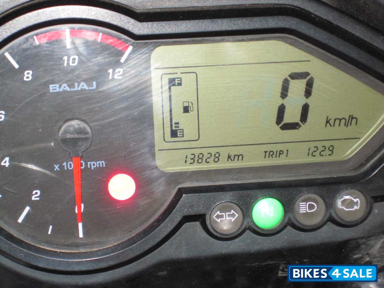 Black Bajaj Pulsar 220 DTSi