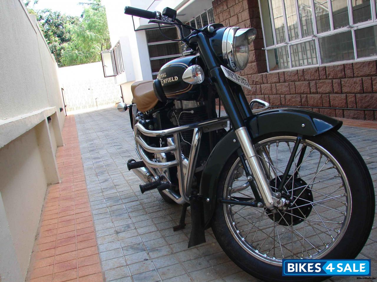 Battle Green Royal Enfield Bullet Standard 350