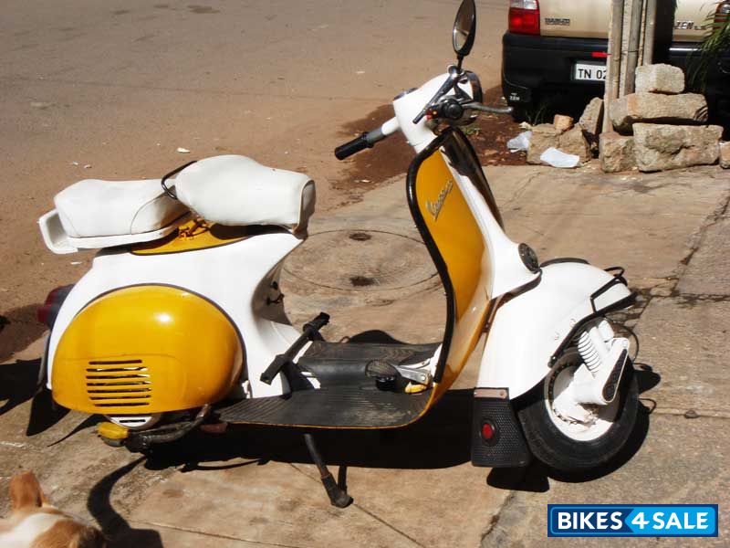 White And Yellow Vintage Scooter Vespa 150 Picture 6. Bike ID 42414