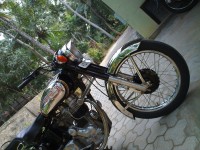 Black Royal Enfield Bullet Standard 350