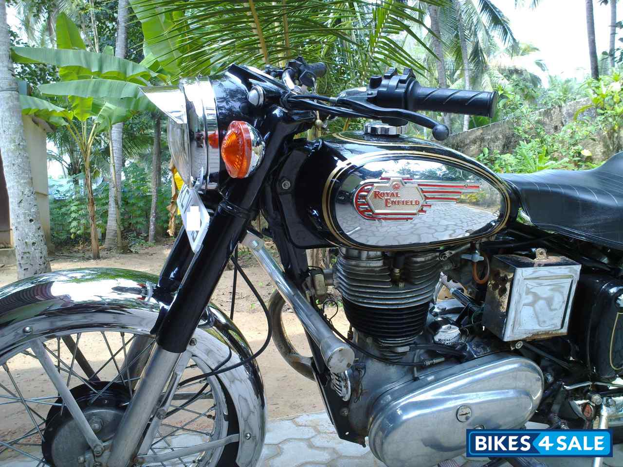Black Royal Enfield Bullet Standard 350 Black Royal Enfield Bullet Standard 350