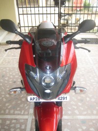 Red Bajaj Pulsar 220 DTSi