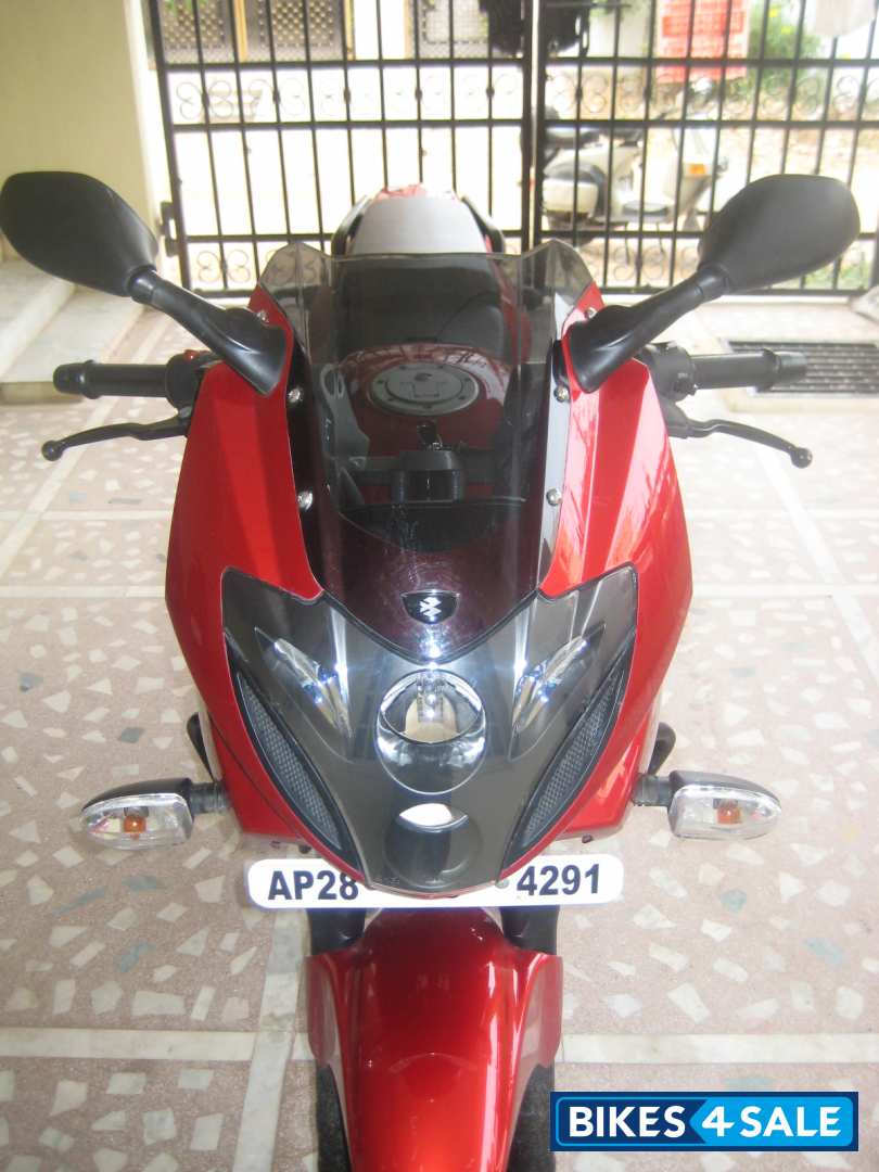Red Bajaj Pulsar 220 DTSi