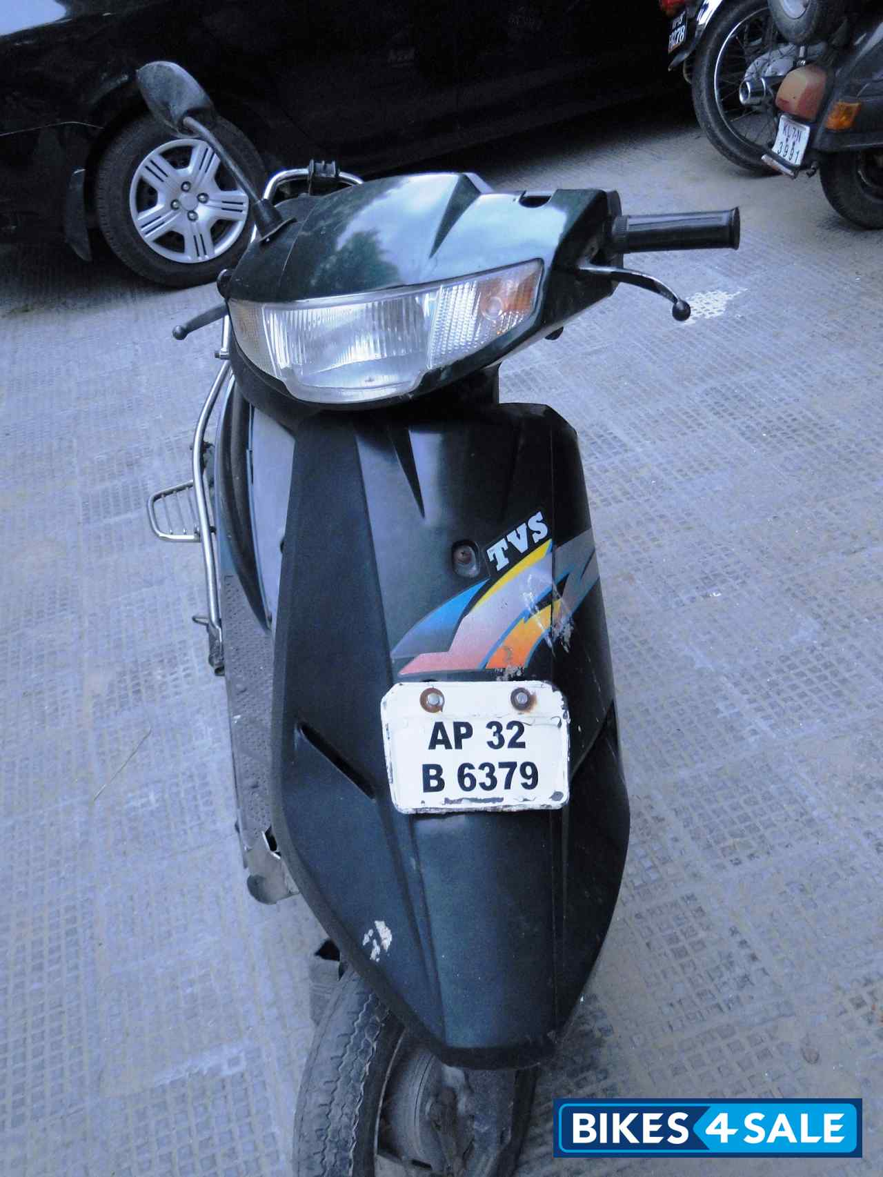 Green TVS Scooty ES Green TVS Scooty ES