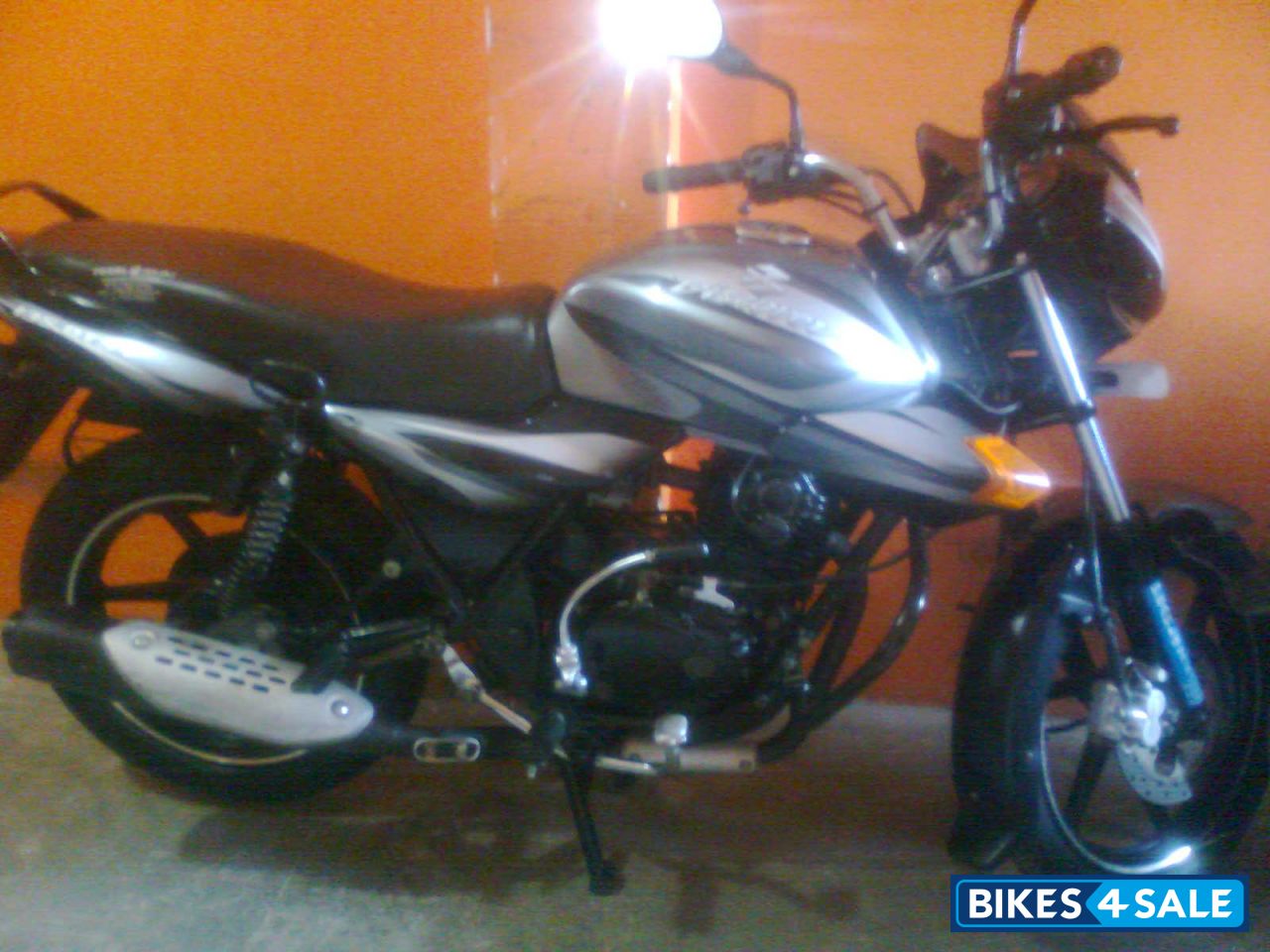 Grey Bajaj Discover DTSi 135