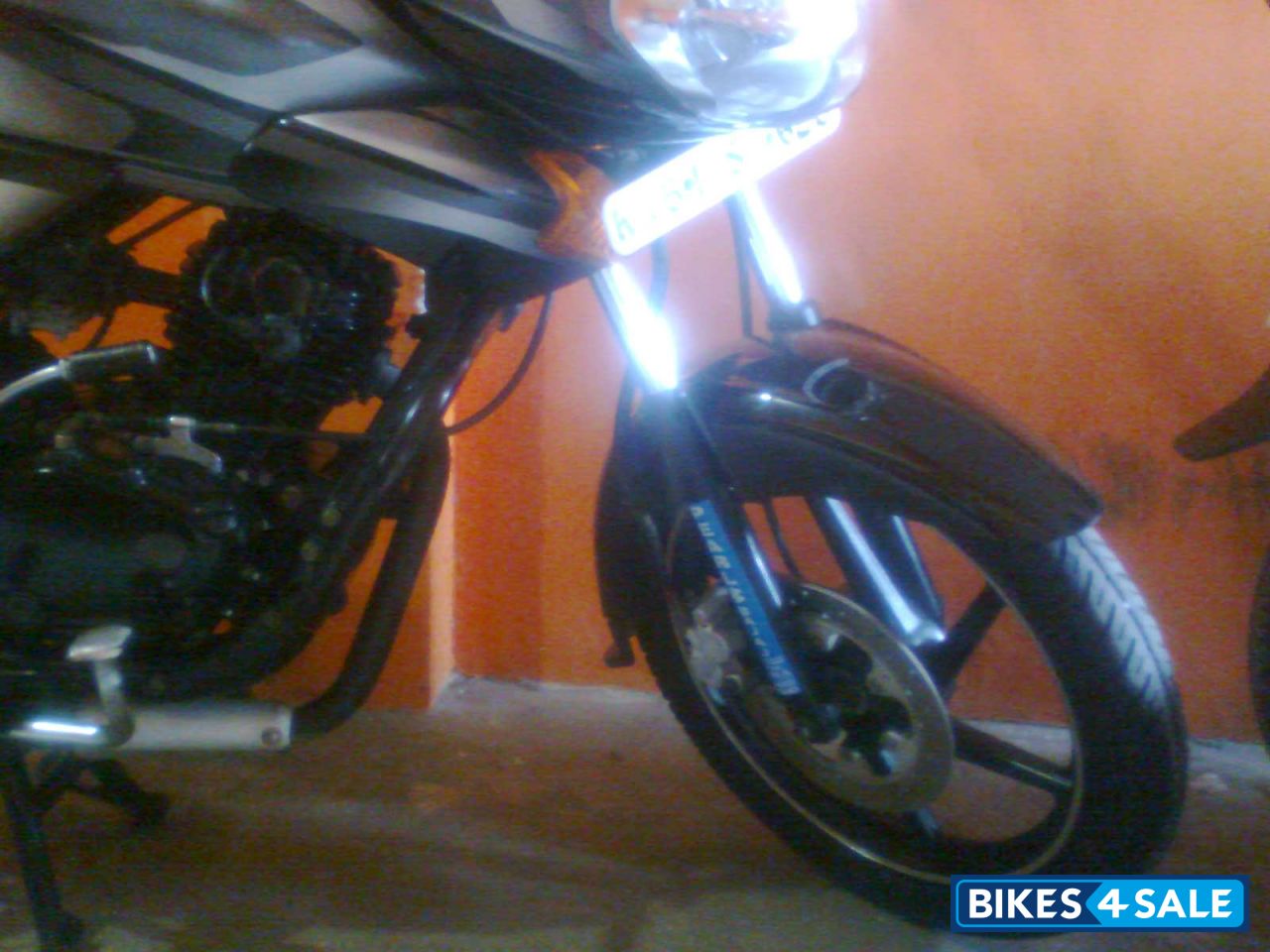 Grey Bajaj Discover DTSi 135