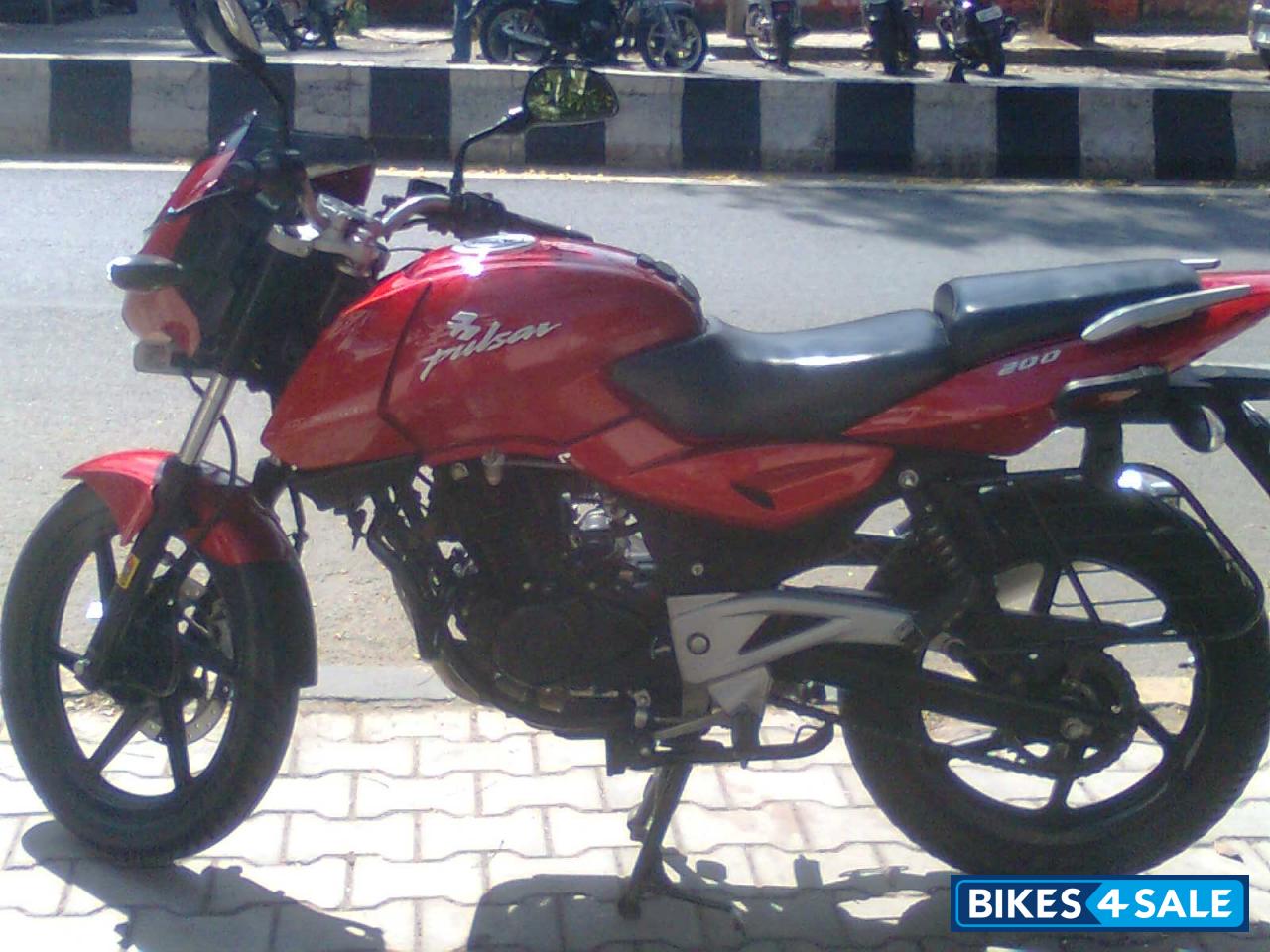 Red Bajaj Pulsar 200 DTSi Red Bajaj Pulsar 200 DTSi