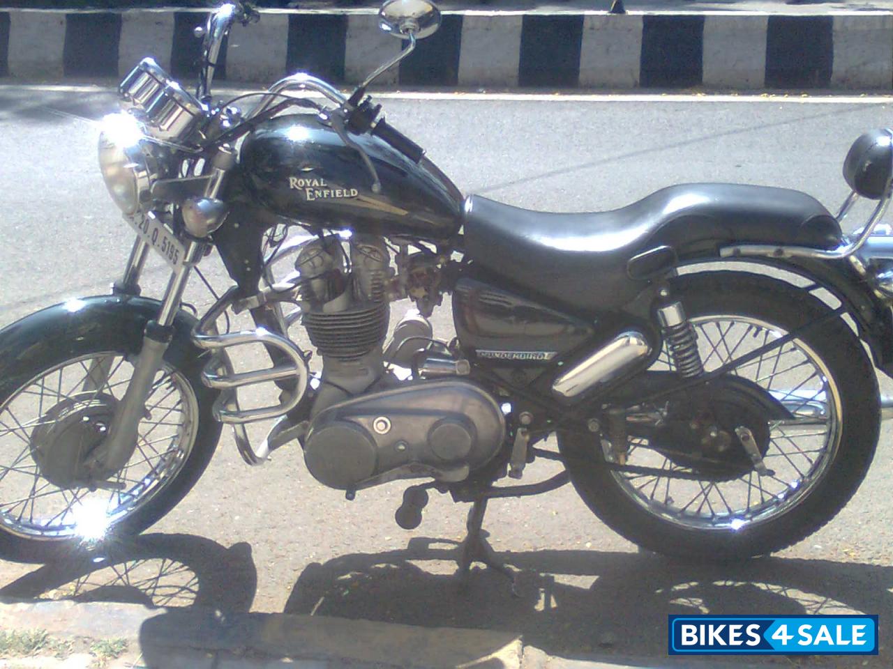 Magic Black Royal Enfield Thunderbird