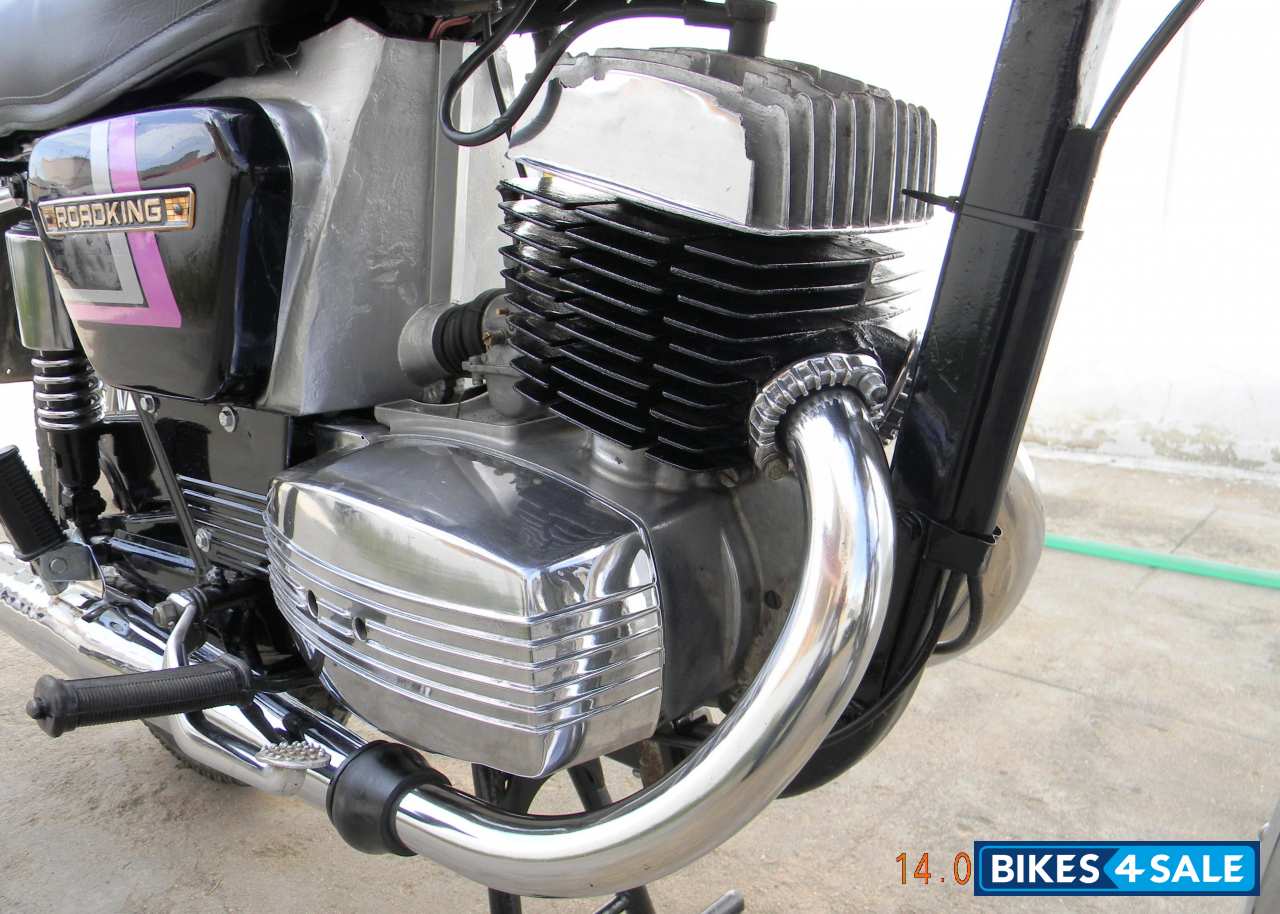 Black Ideal Jawa Yezdi RoadKing