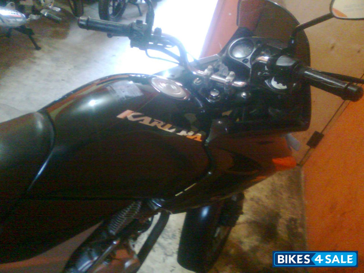 Black Hero Karizma R