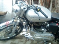 Silver Royal Enfield Bullet Electra 5S
