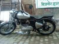 Silver Royal Enfield Bullet Electra 5S