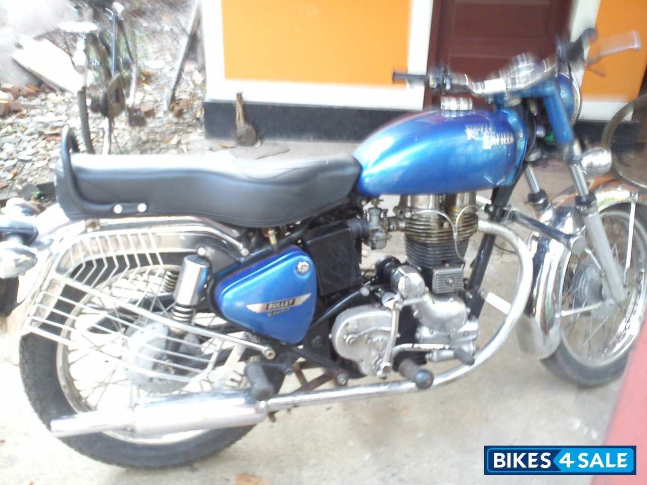 bullet 350 blue color