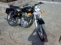 Black Royal Enfield Bullet Standard 350