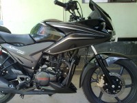 Grey Honda CBF Stunner