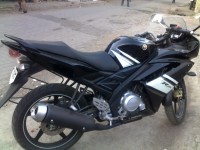 Black Yamaha YZF R15