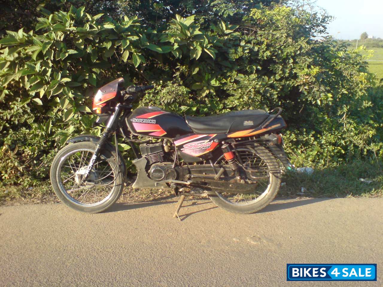 Black Suzuki Shogun