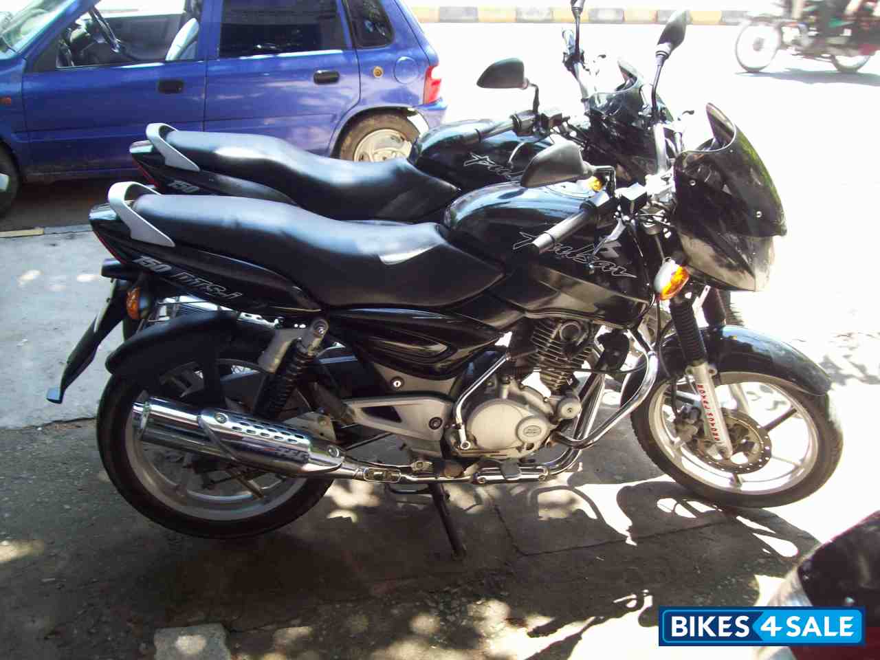 Black Bajaj Pulsar 150 DTSi