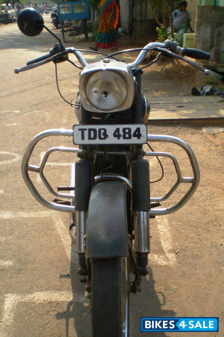 Black Yamaha Rajdoot