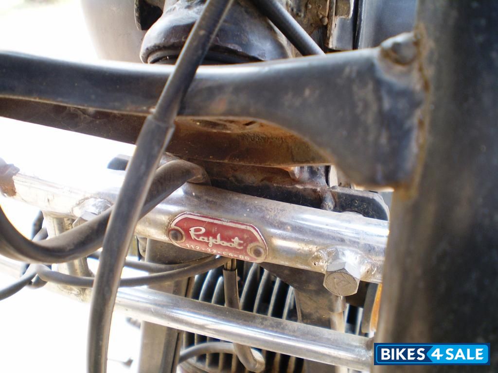 Black Yamaha Rajdoot