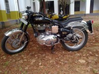 Black Royal Enfield Bullet Standard 350