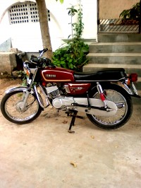 Red Yamaha RX 135