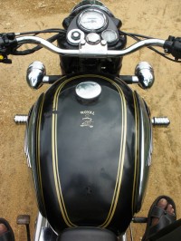 Black Royal Enfield Bullet Standard 350