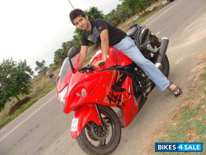 Red And Black Hero CBZ Star