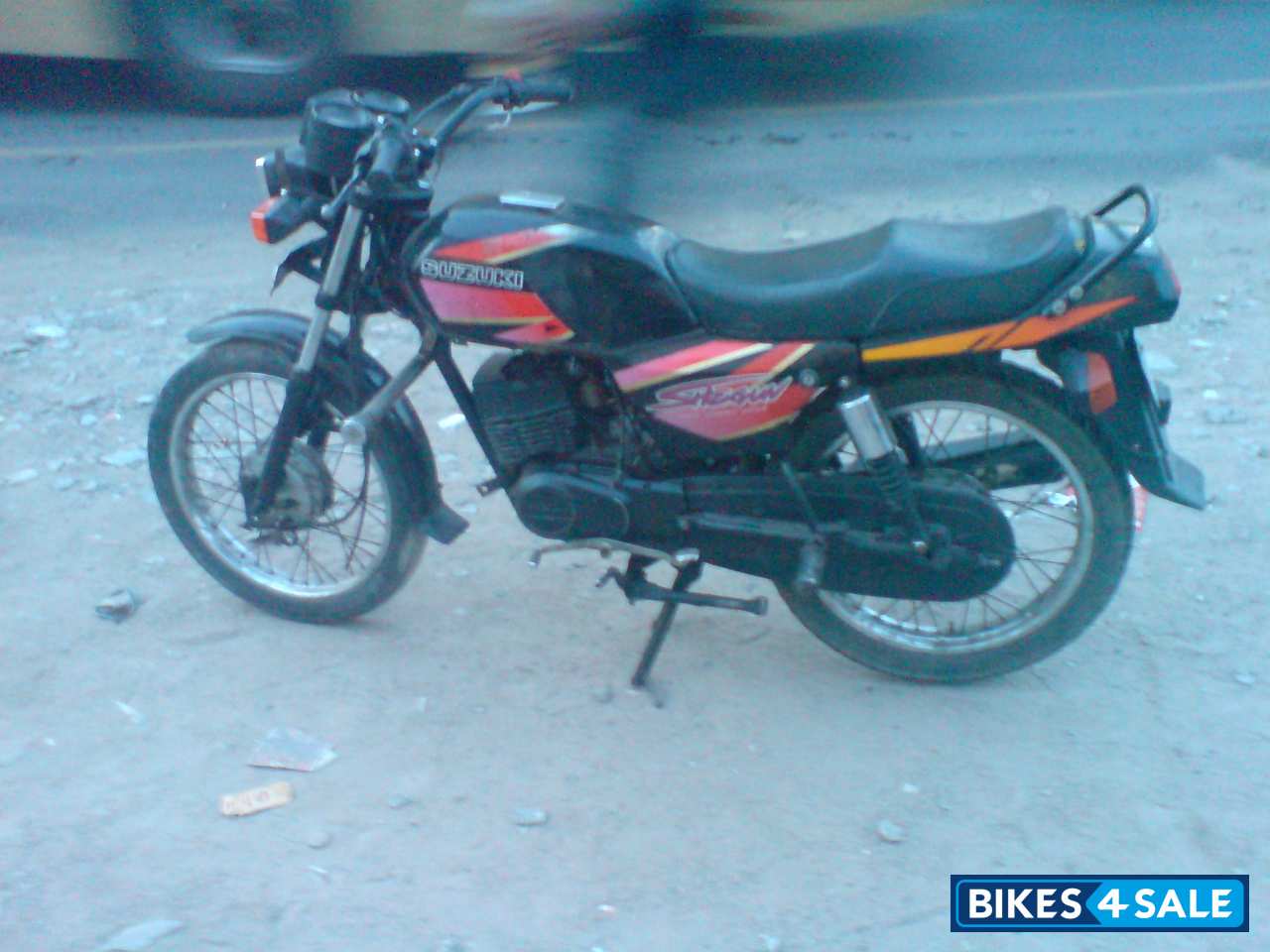 Black&red Suzuki Shogun