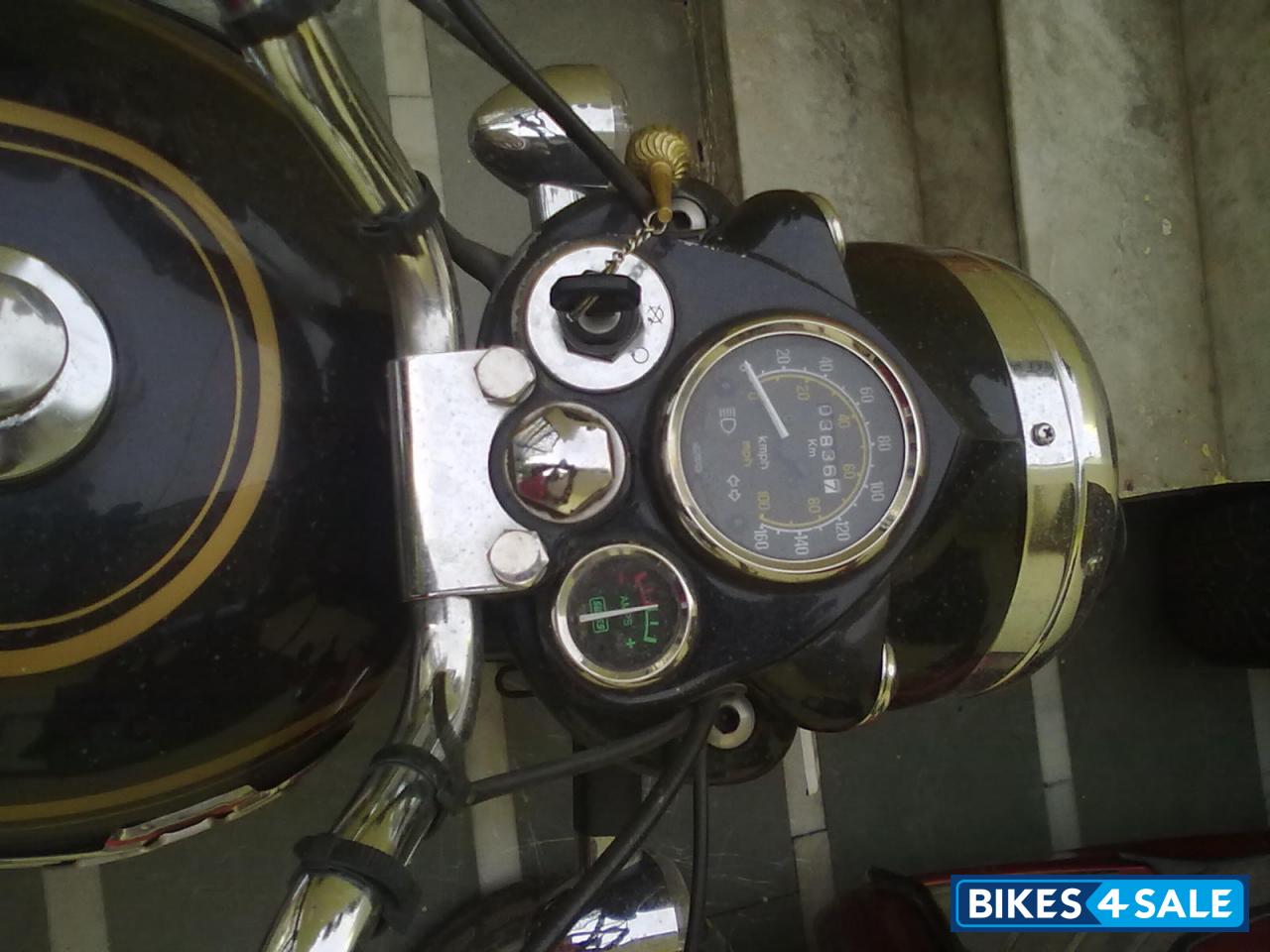 Black Royal Enfield Bullet Standard 350 Black Royal Enfield Bullet Standard 350