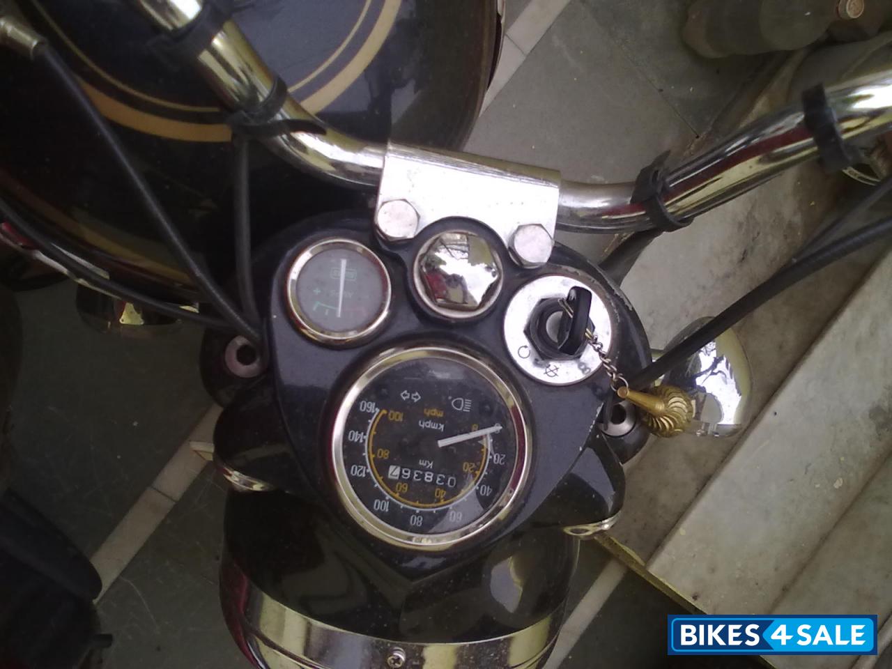 Black Royal Enfield Bullet Standard 350 Black Royal Enfield Bullet Standard 350