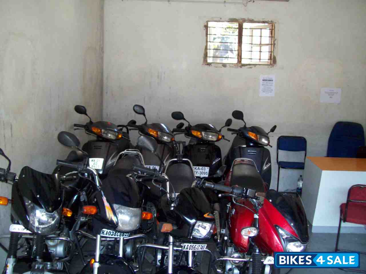 Black Red Bajaj Pulsar