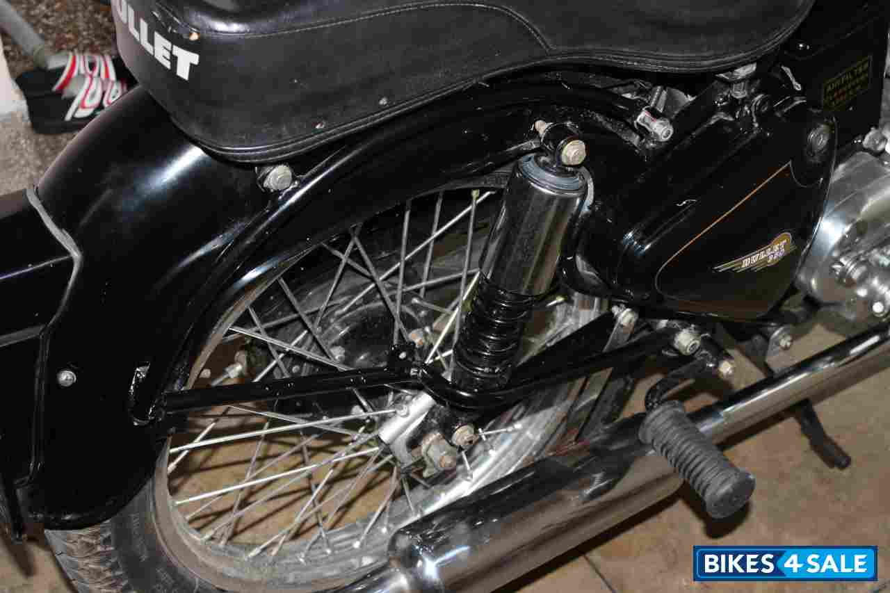Black Royal Enfield Vintage Bullet