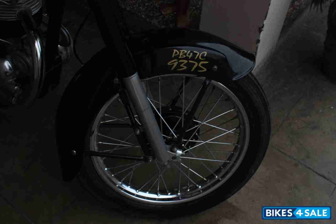 Black Royal Enfield Vintage Bullet