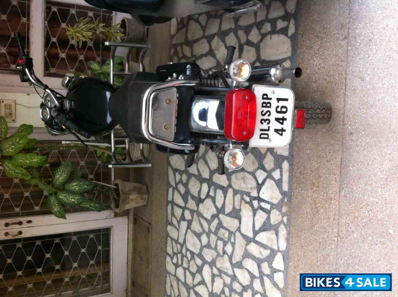Black Royal Enfield Bullet Electra Black Royal Enfield Bullet Electra